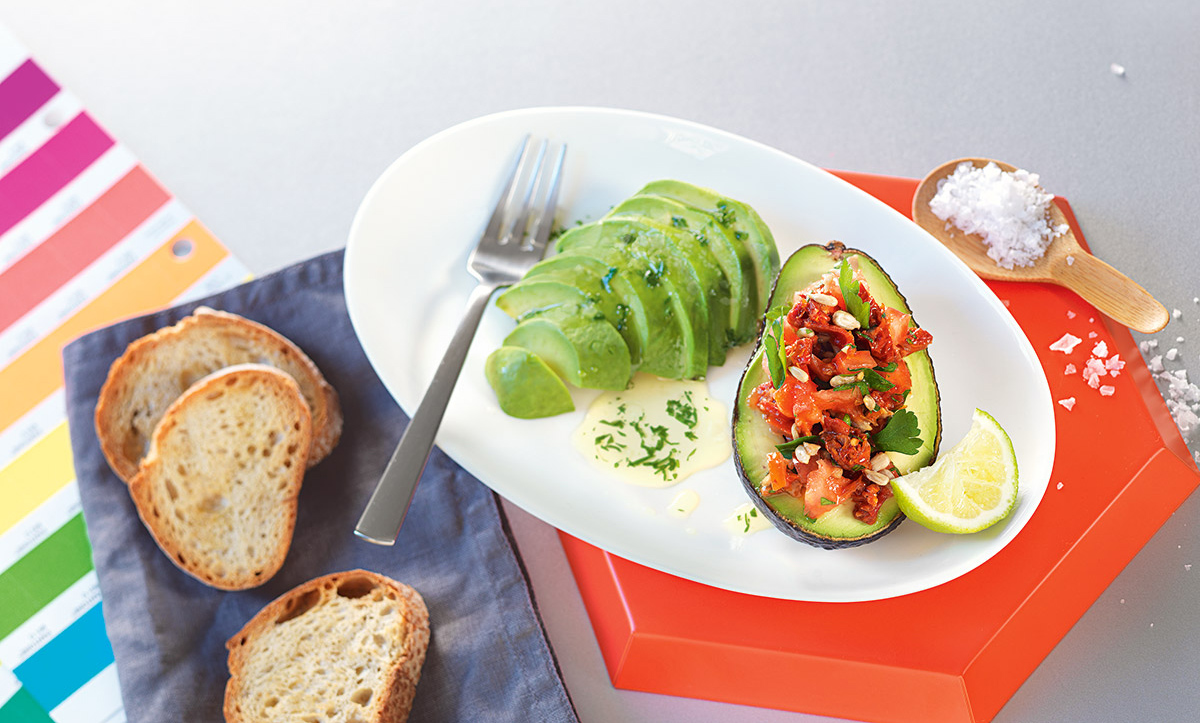 Marinierte Avocado mit pikantem Tomatenragout - maxima