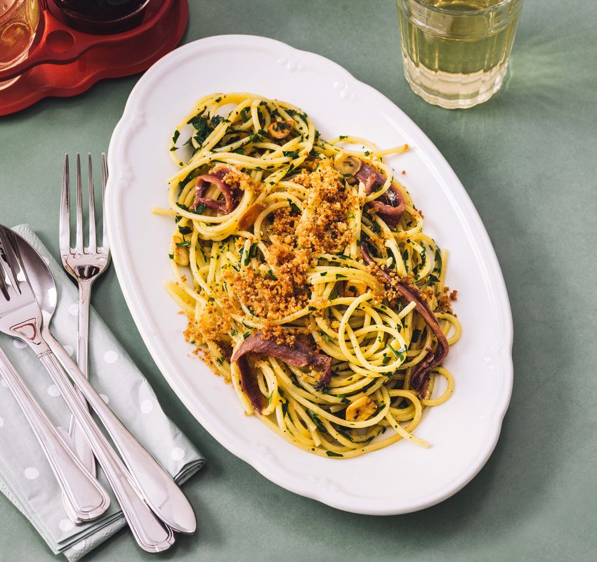 Spaghetti aglio e olio mit Sardellen - maxima