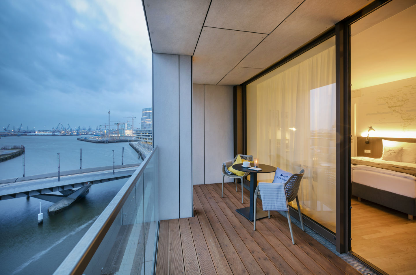 balkonjufahotelhamburghafencityjufahotels1440x952 (2) maxima